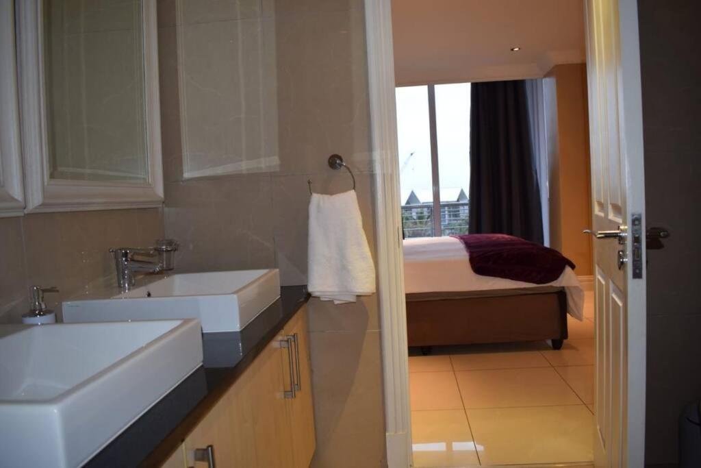 Three And Two Bedroom At The Sails Appartement *